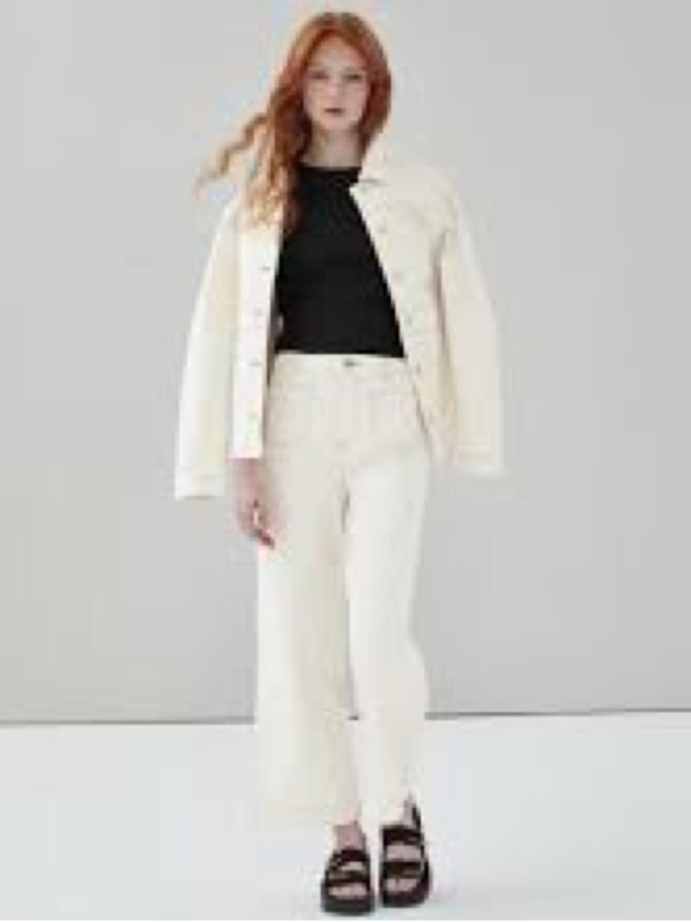 ⭐️ 5 for 20$! ⭐️ Joe Fresh White Jeans With Subtle Distress Detail